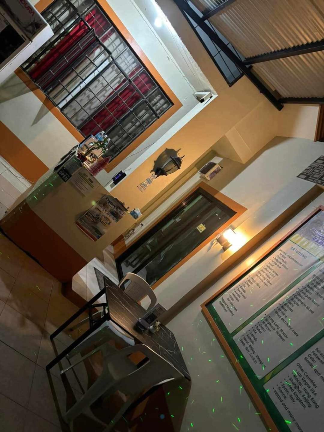 Andresas Homestay Лобок Экстерьер фото